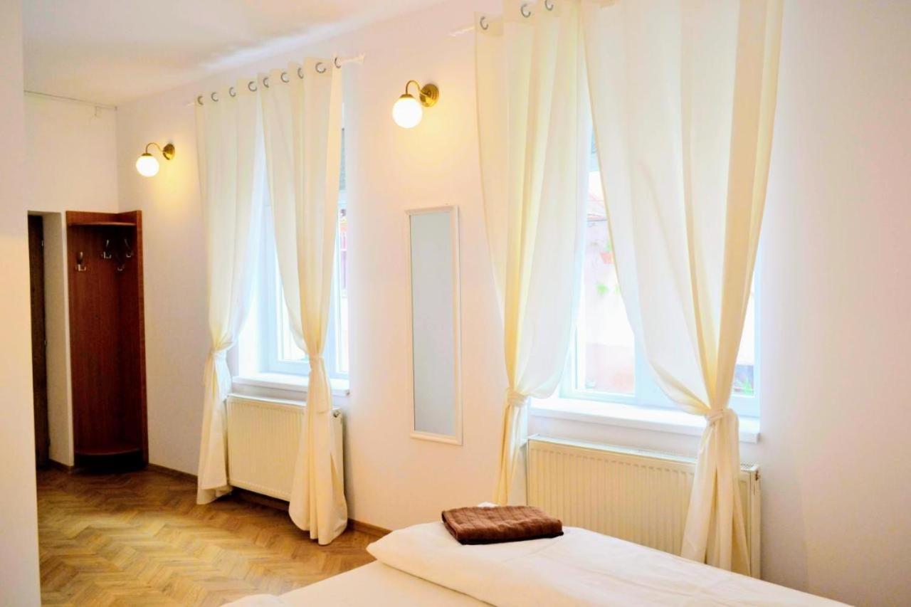 Twins Boutique Korsy Apartment ซีบิว ภายนอก รูปภาพ