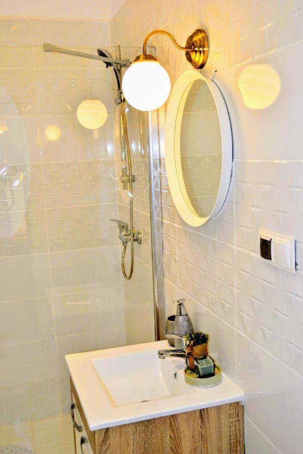 Twins Boutique Korsy Apartment ซีบิว ภายนอก รูปภาพ